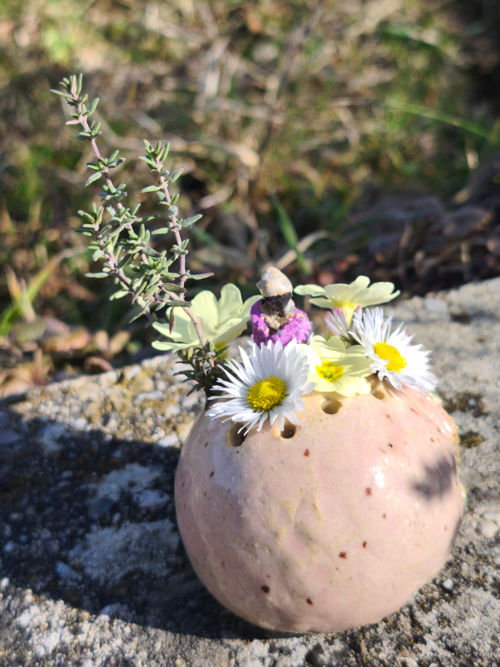 Mini vase à trous "Miss printemps"